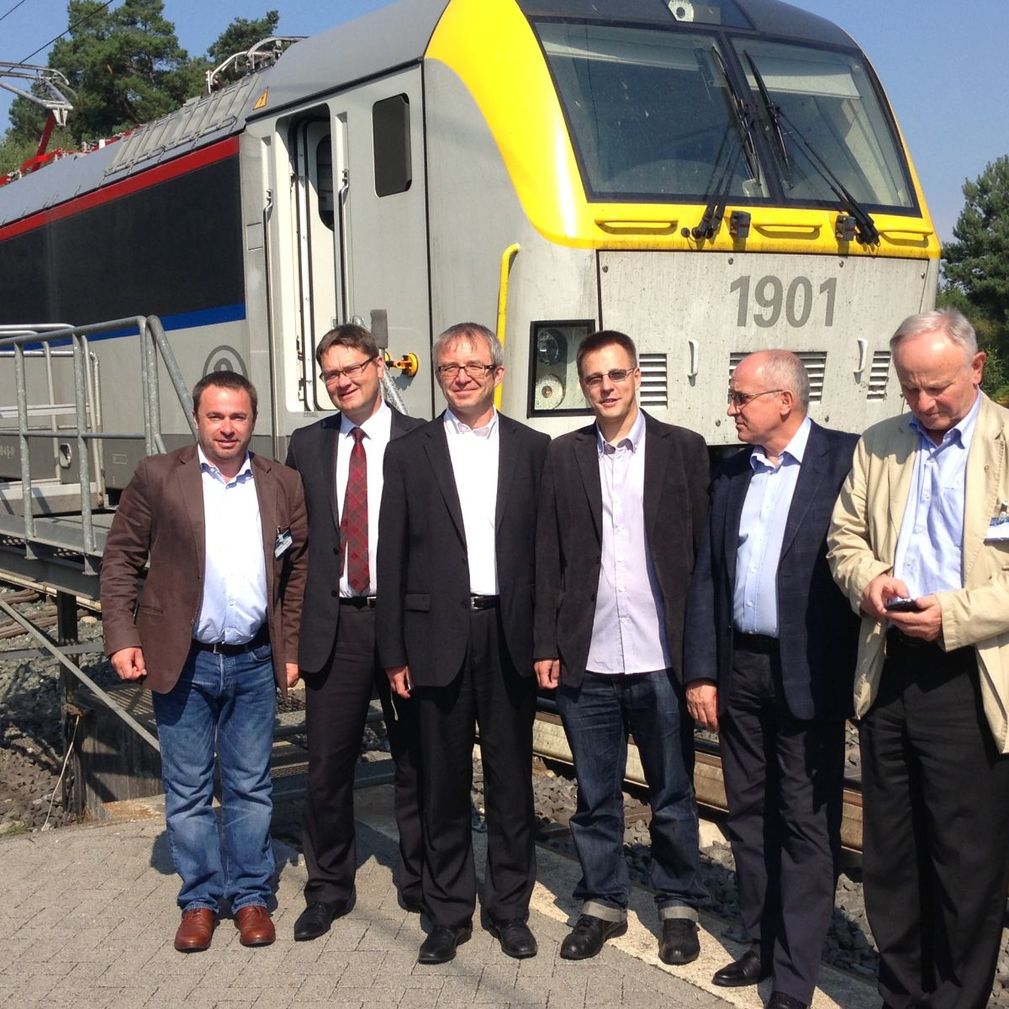 Auf einer Teststrecke der Firma Siemens in Wildenrath (D)