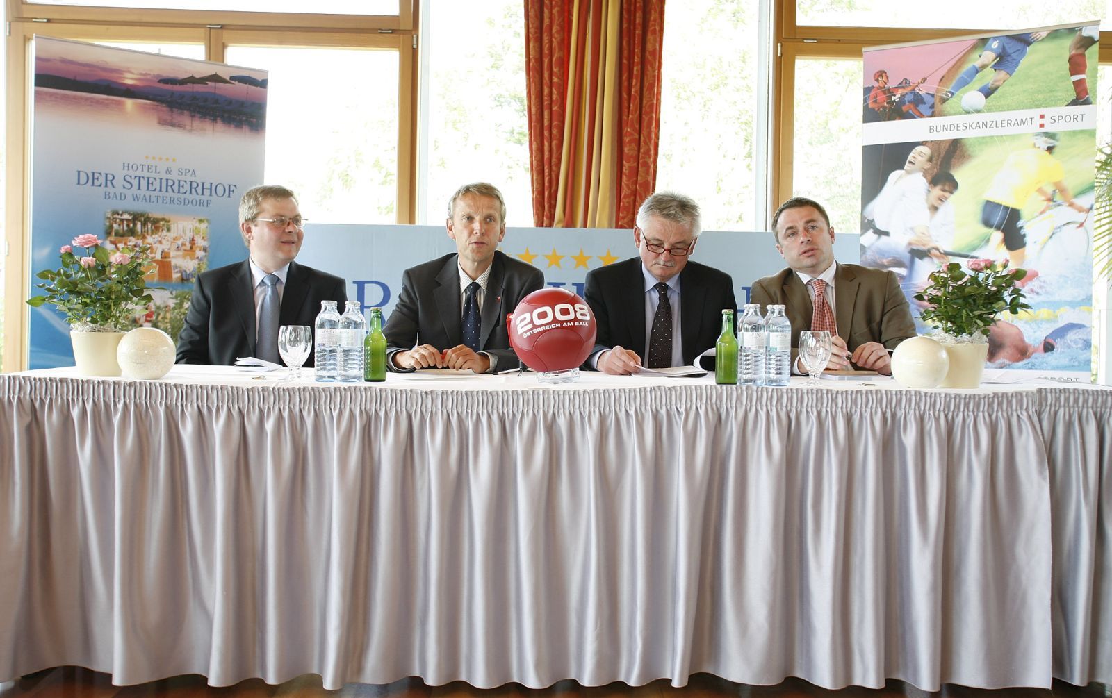 Pressekonferenz des polnischen Sportministers M. Drzewiecki und des Sportstaatsekretärs R. Lopatka in Bad Waltersdorf
