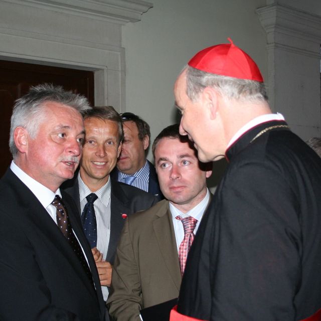 Besuch des polnischen Sportministers M. Drzewiecki beim Kardinal Ch. Schönborn
