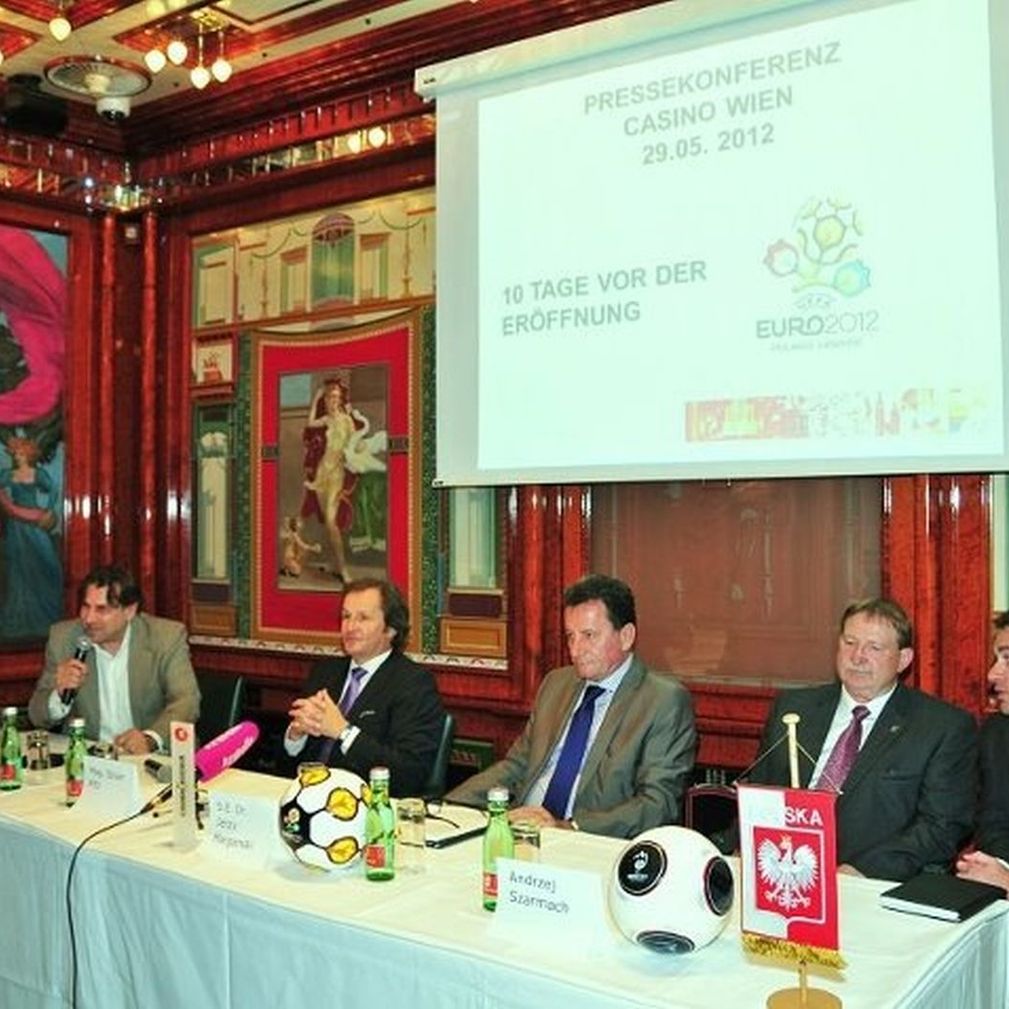 Pressekonferenz in Casino Wien vor der Eröffnung der EURO 2012 in Polen mit dem legendären Stürmer Andrzej Szarmach „Der Teufel“